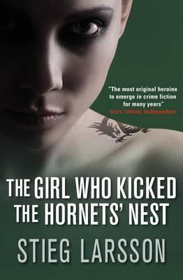The Girl who Kicked the Hornets' Nest - Stieg Larsson po angielsku (Miękka oprawa)